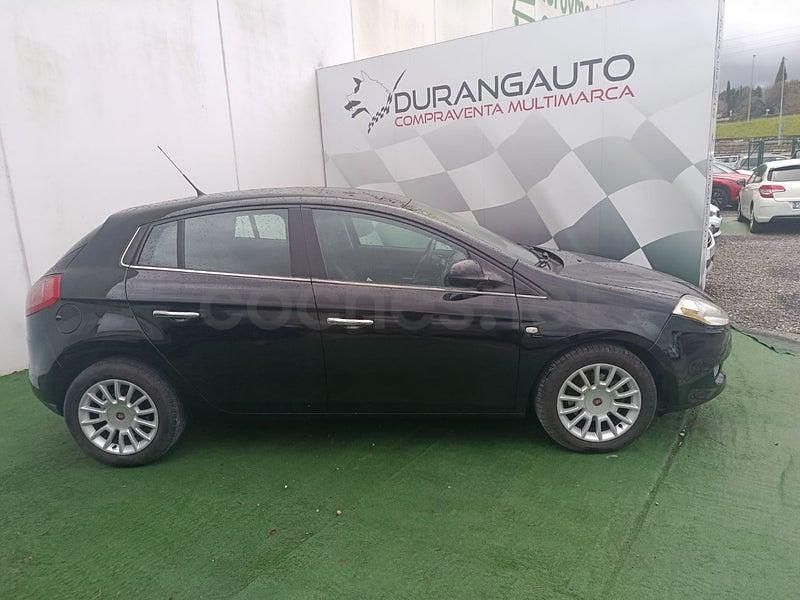 Usado Fiat Bravo Emotion 105 CV (77 kW) 2008 Negro Utilitario