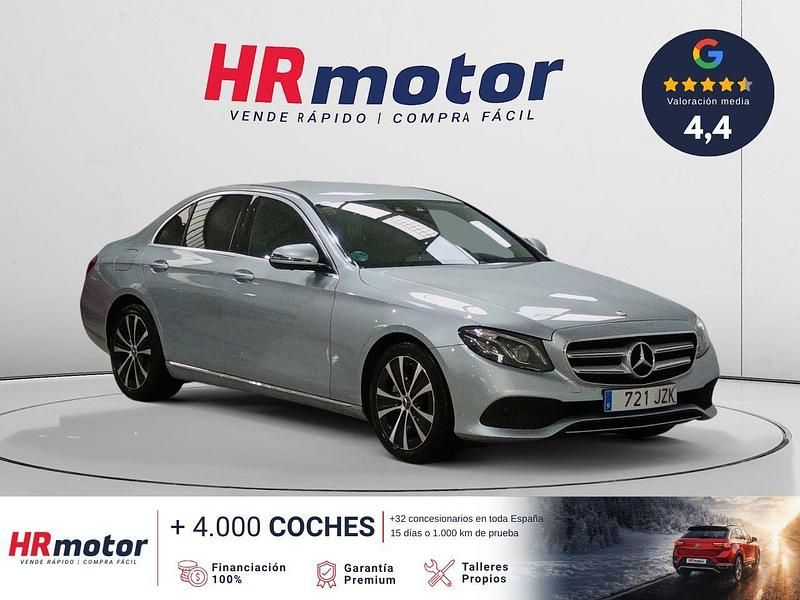 Usado Mercedes E220 194 CV (142 kW) 2017 Gris / plata Berlina