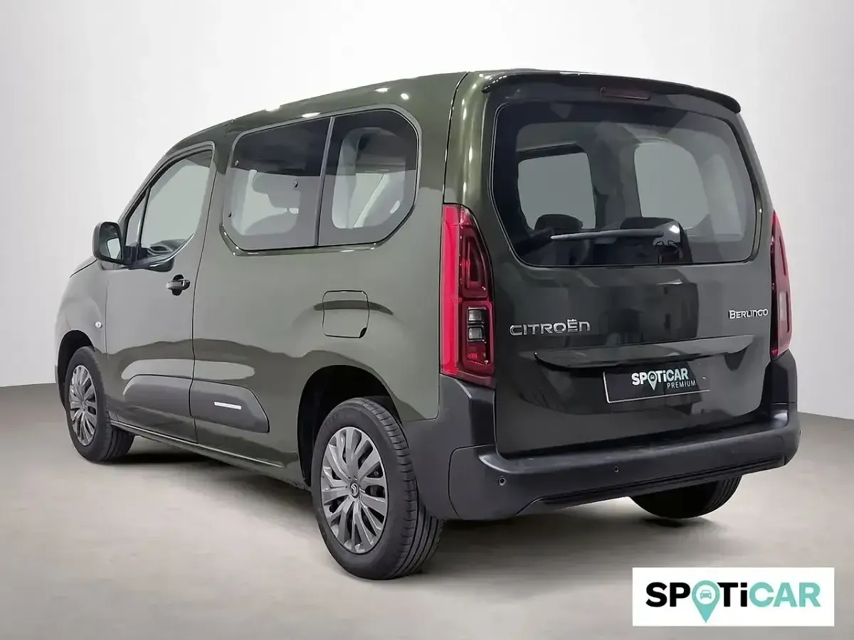 Usado Citroën Berlingo 102 CV (75 kW) 2025 Verde Monovolumen