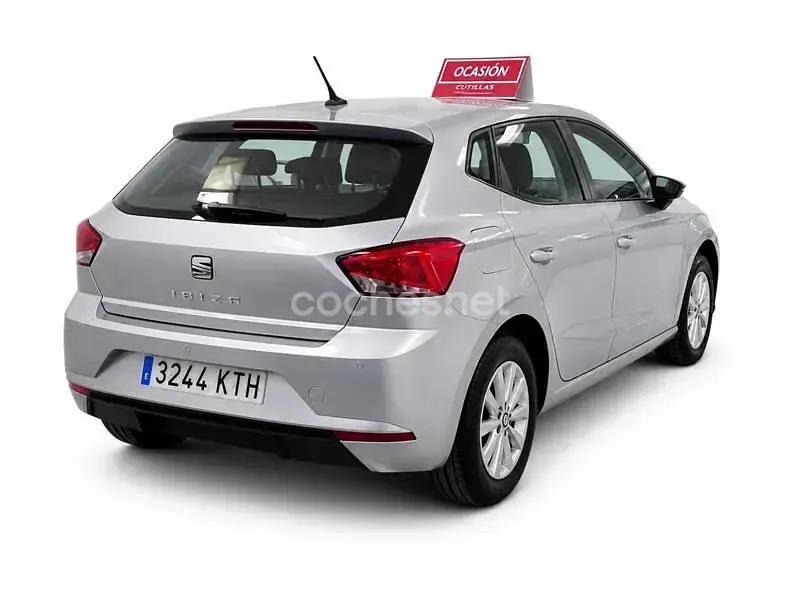 Usado Seat Ibiza Style 95 CV (69 kW) 2019 Gris / plata Utilitario
