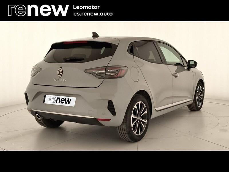 Usado Renault Clio V Techno 100 CV (73 kW) 2025 Gris Berlina