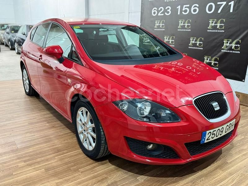 Usado Seat Leon Reference 125 CV (91 kW) 2009 Rojo Berlina