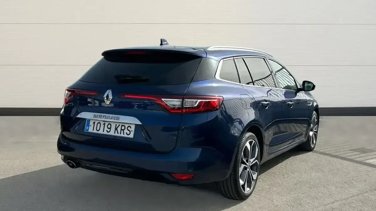Usado Renault Mégane Zen 140 CV (102 kW) 2018 Azul