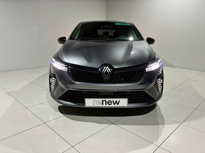 Usado Renault Clio V Techno 100 CV (73 kW) 2025 Gris Berlina