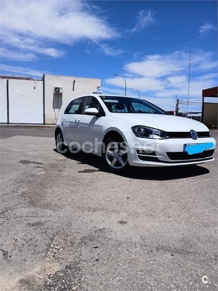 Usado VW Golf VII Edition 105 CV (77 kW) 2014 Blanco Berlina