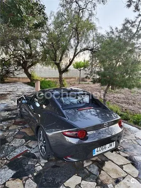 Usado Mazda MX5 Inclusive 160 CV (117 kW) 2017 Gris / plata Descapotable