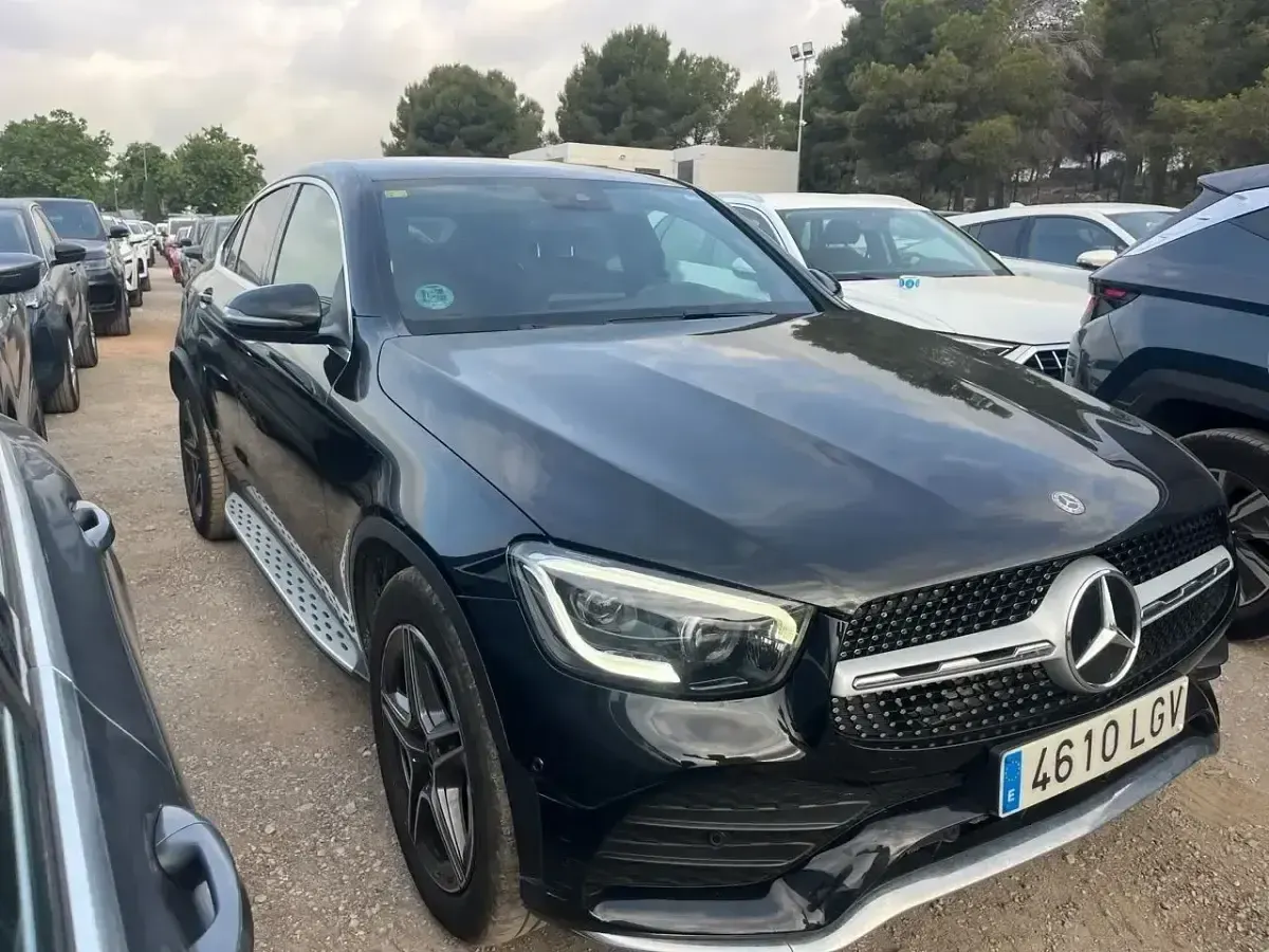 Usado Mercedes GLC220 194 CV (142 kW) 2020 Negro SUV