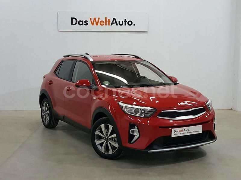 Rojo Usado 2025 Kia Stonic SUV | 17.900 € (Precio justo) - Imagen 1/4