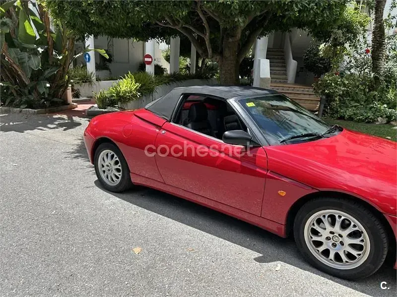 Usado Alfa Romeo Spider 150 CV (110 kW) 2003 Rojo Descapotable