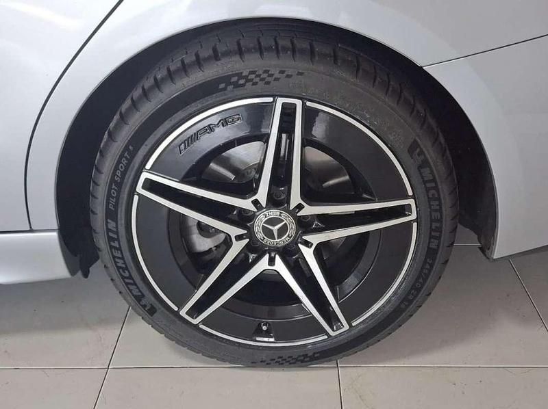 Usado Mercedes C200 163 CV (119 kW) 2022 Plateado Berlina
