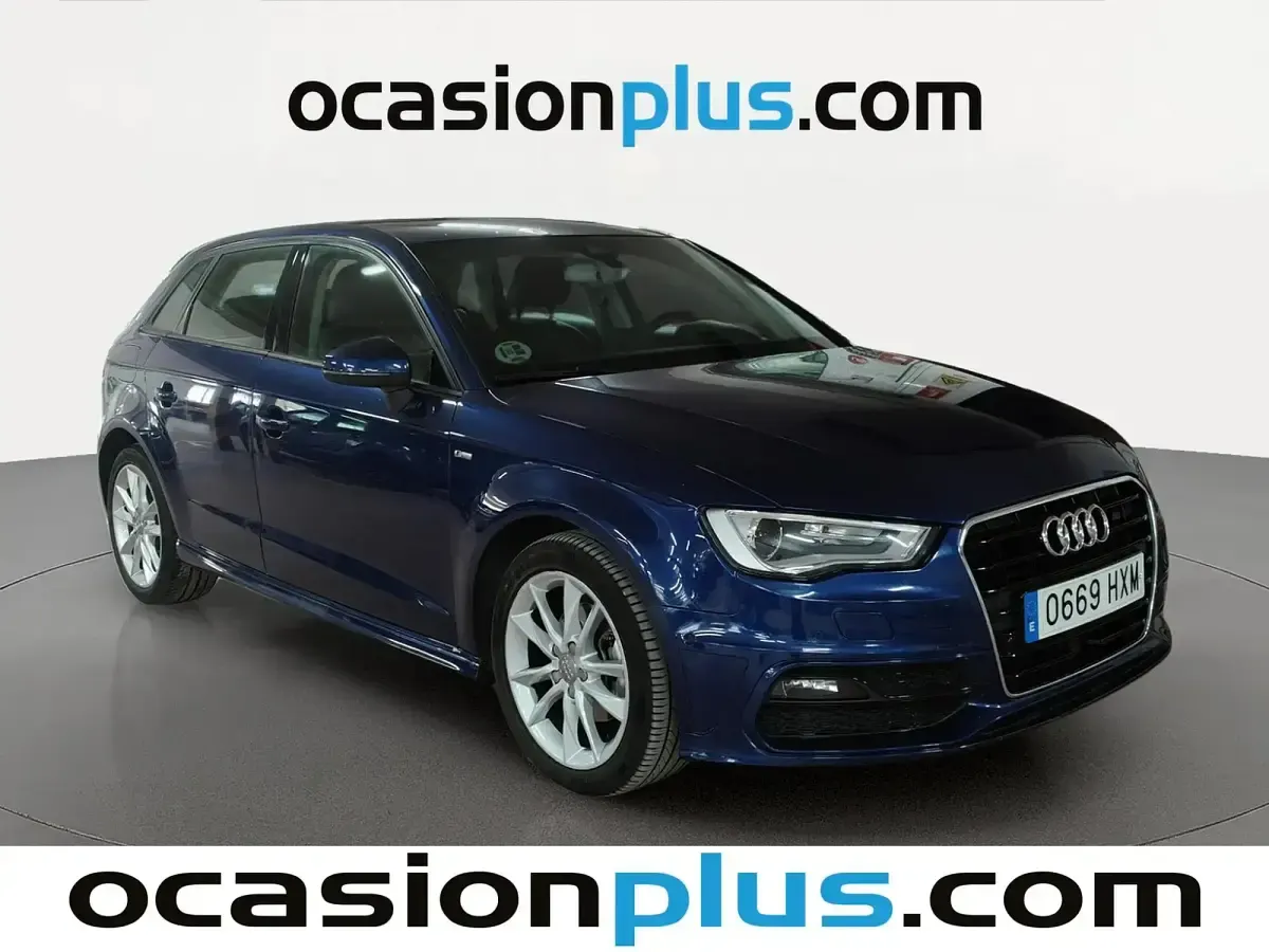 Usado Audi A3 150 CV (110 kW) 2014 Azul