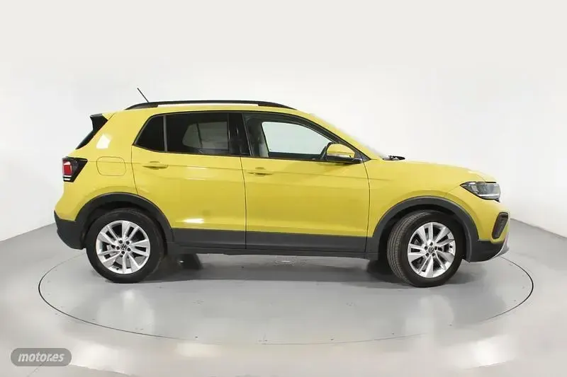Usado VW T-Cross 116 CV (85 kW) 2024 Amarillo SUV