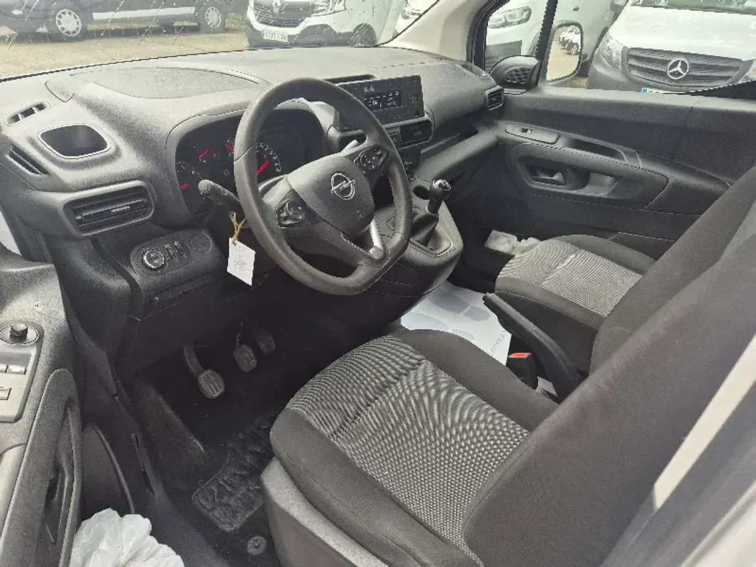Usado Opel Combo S 100 CV (73 kW) 2021 Blanco Monovolumen