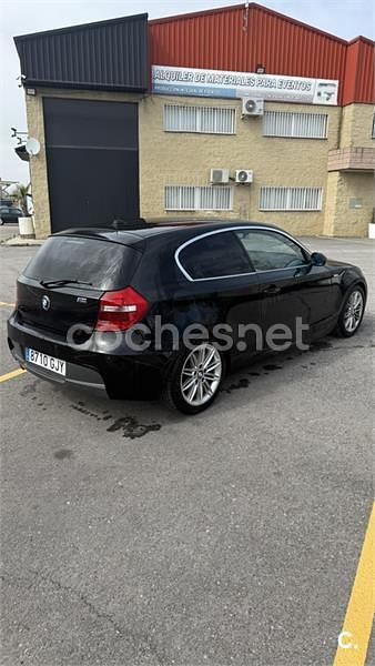 Usado BMW 118 143 CV (105 kW) 2008 Negro Utilitario
