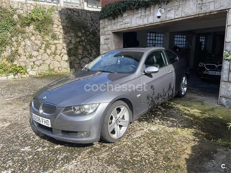 Usado BMW 325 218 CV (160 kW) 2006 Gris / plata Coupe