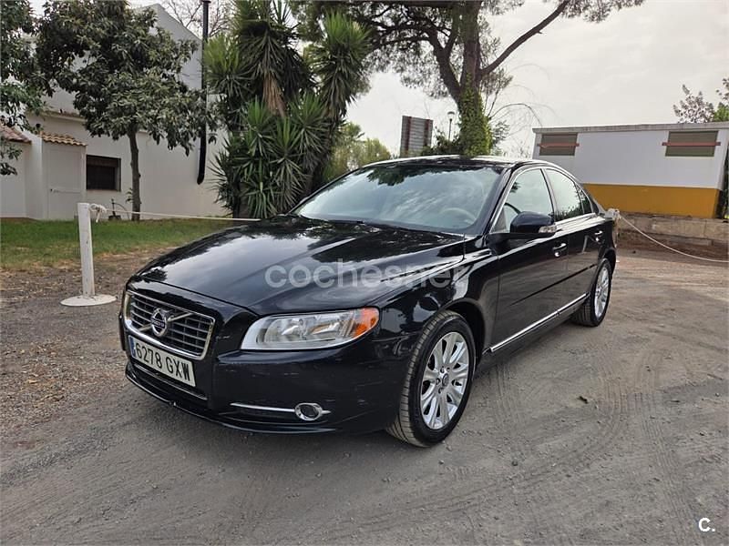 Negro Usado 2010 Volvo S80 Summum Berlina | 5500 € - Imagen 1/4