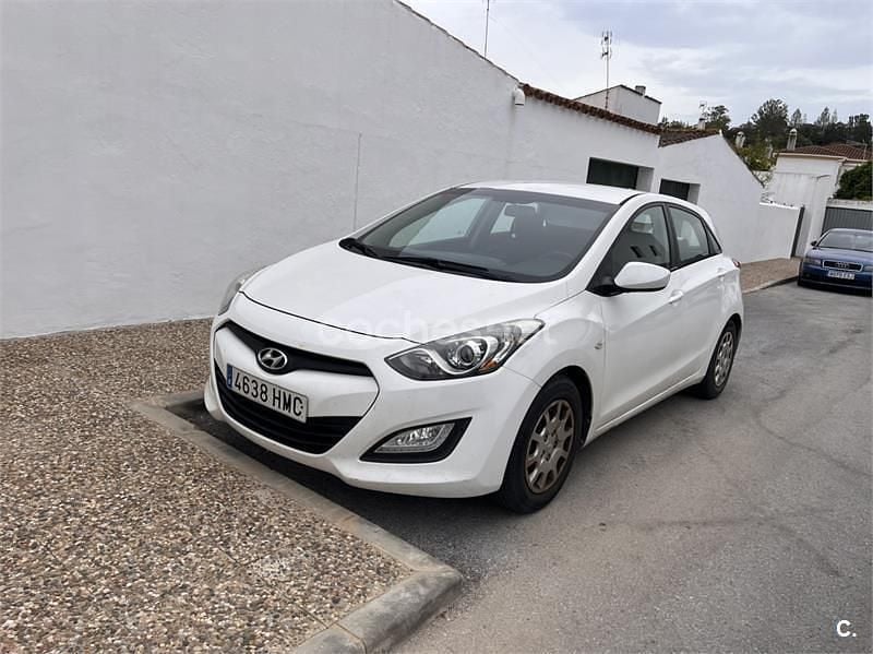 Brugt Hyundai i30 Base 90 HK (66 kW) 2012 Hvid Sedan