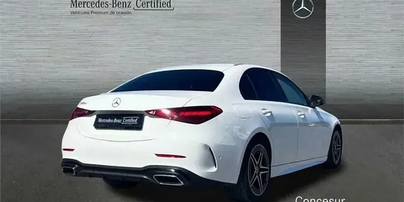 Usado Mercedes C220 200 CV (147 kW) 2023 Blanco Berlina