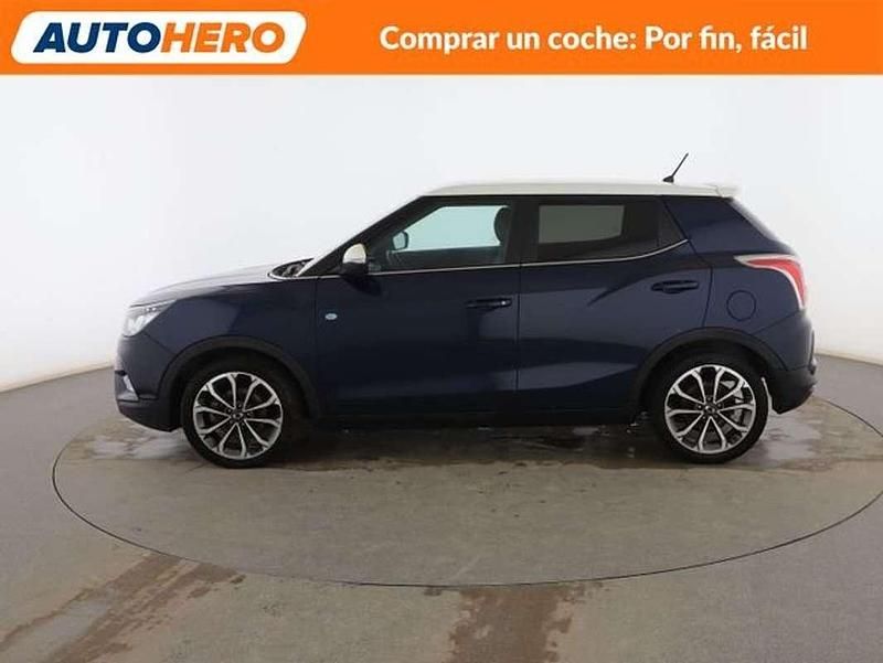 Usado Ssangyong (KGM) Tivoli Limited 116 CV (85 kW) 2017 Azul SUV