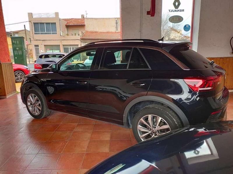 Usado VW T-Roc R-line 150 CV (110 kW) 2022 Negro SUV