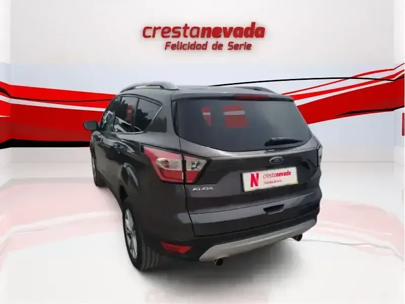 Usado Ford Kuga Titanium 120 CV (88 kW) 2017 Negro SUV