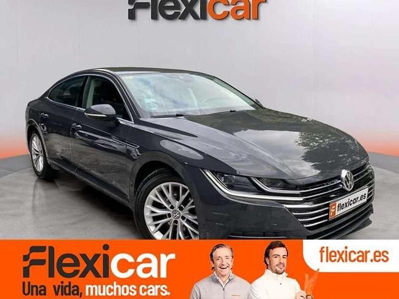 Usado VW Arteon 150 CV (110 kW) 2018 Gris Coupe