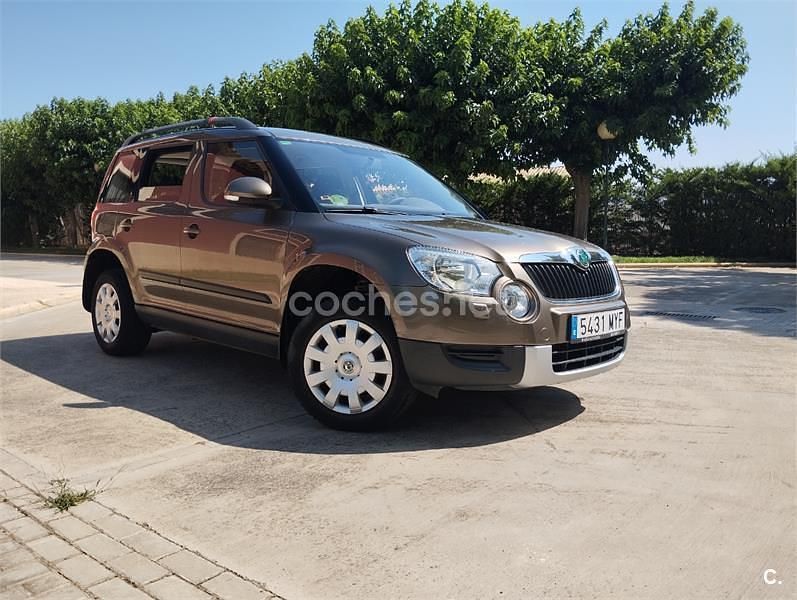 Marrón Usado 2011 Skoda Yeti Elegance SUV | 8000 € (Precio justo) - Imagen 1/4
