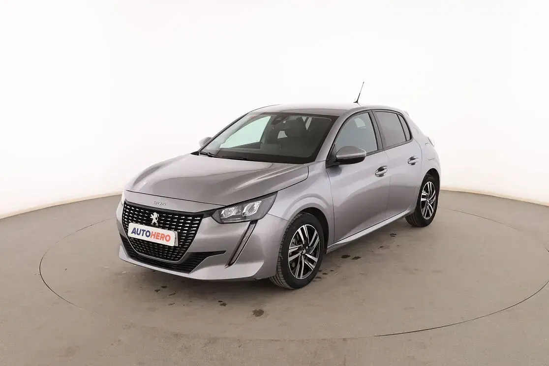Usado Peugeot 208 Allure 101 CV (74 kW) 2021 Utilitario