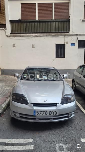 Usado Hyundai Coupé GLS 105 CV (77 kW) 2002 Gris / plata Coupe