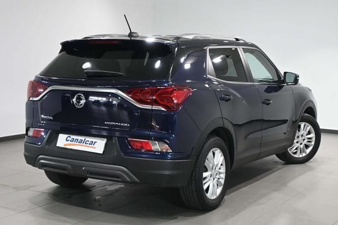 Usado Ssangyong (KGM) Korando 136 CV (100 kW) 2022 Azul SUV