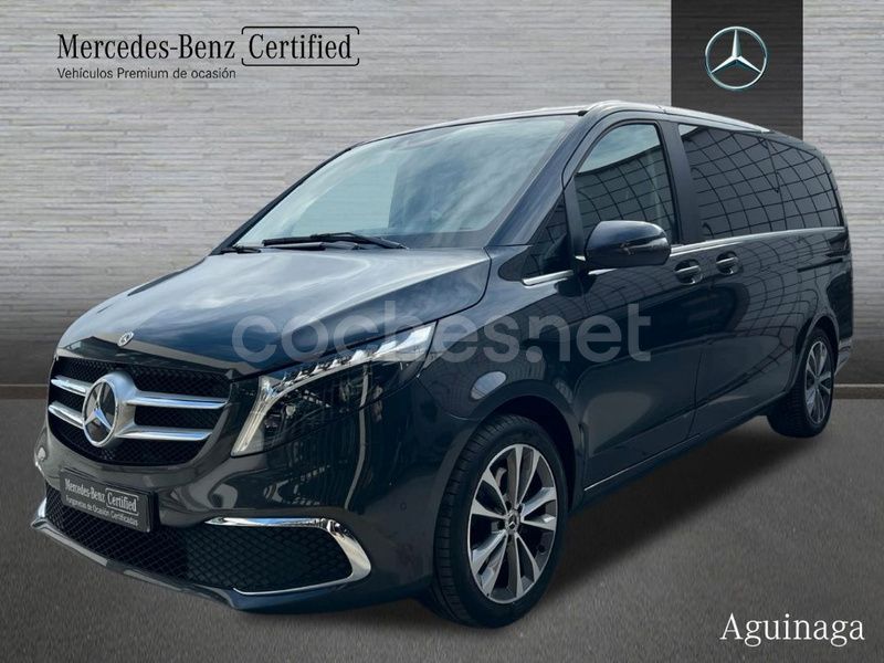 Gris / plata Usado 2023 Mercedes V220 Avantgarde Monovolumen | 61.300 € (Caro) - Imagen 1/4