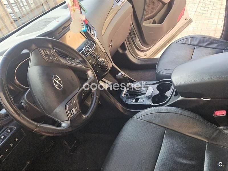 Usado Hyundai Grand Santa Fe 197 CV (144 kW) 2015 Gris / plata SUV