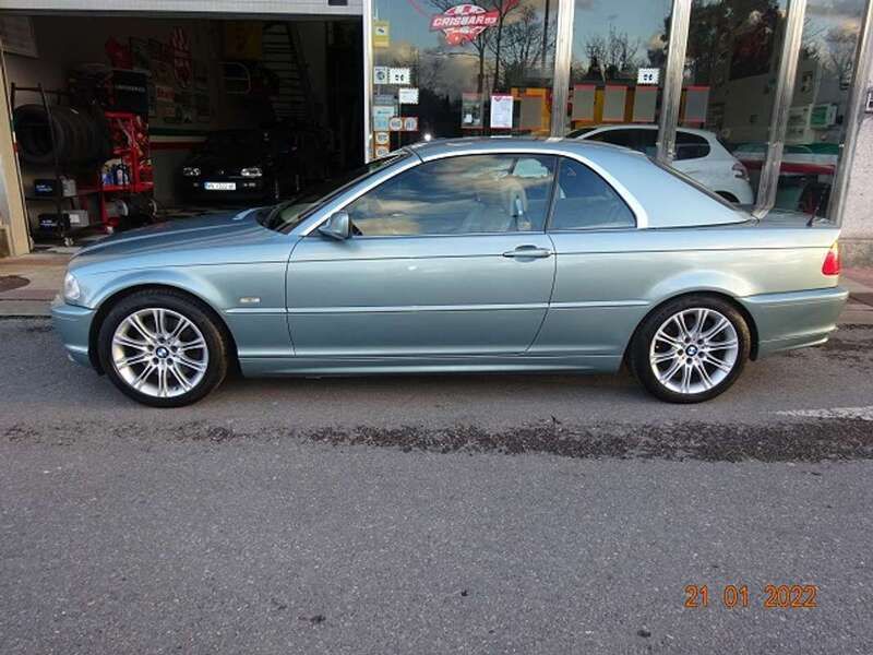 Usado BMW 330 Cabriolet 231 CV (169 kW) 2001 Verde Descapotable