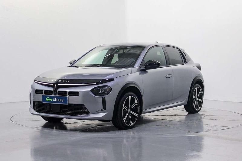 Negro Usado 2024 Lancia Ypsilon Utilitario | 18.190 € (Precio justo) - Imagen 1/4