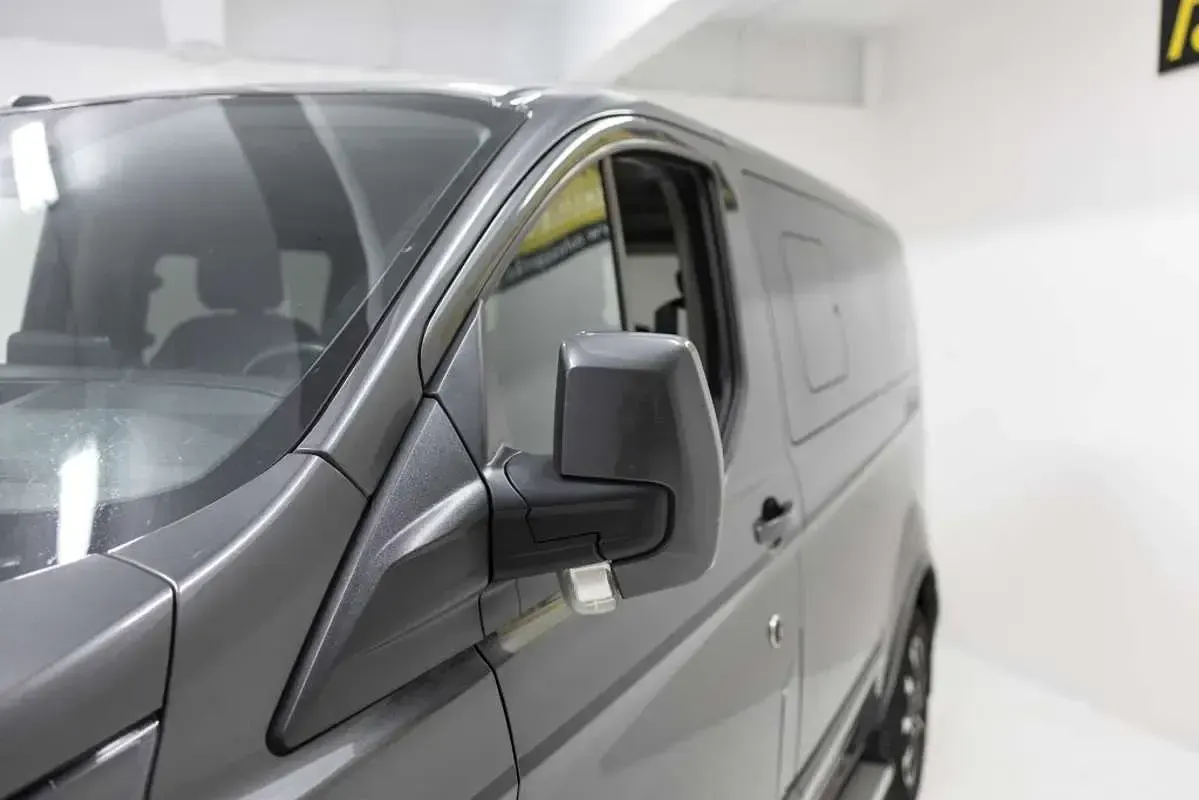 Usado Ford Transit Custom Sport 150 CV (110 kW) 2022 Gris Familiar