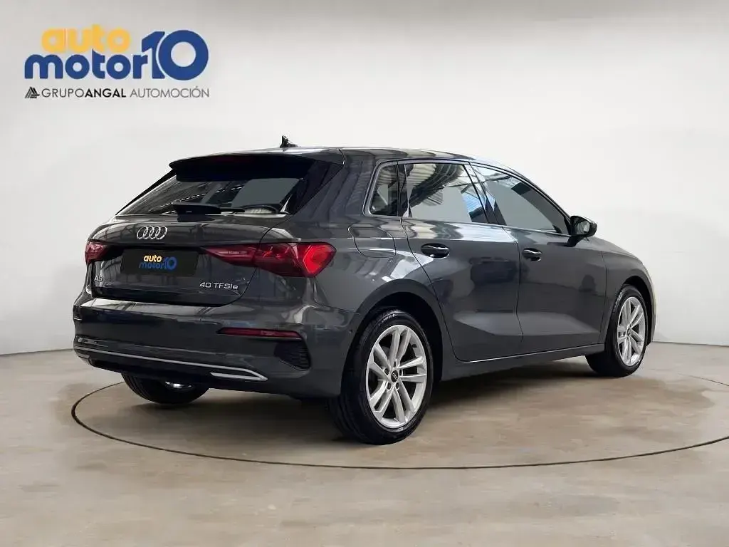 Usado Audi A3 Advanced Plus 204 CV (150 kW) 2021 Gris Berlina