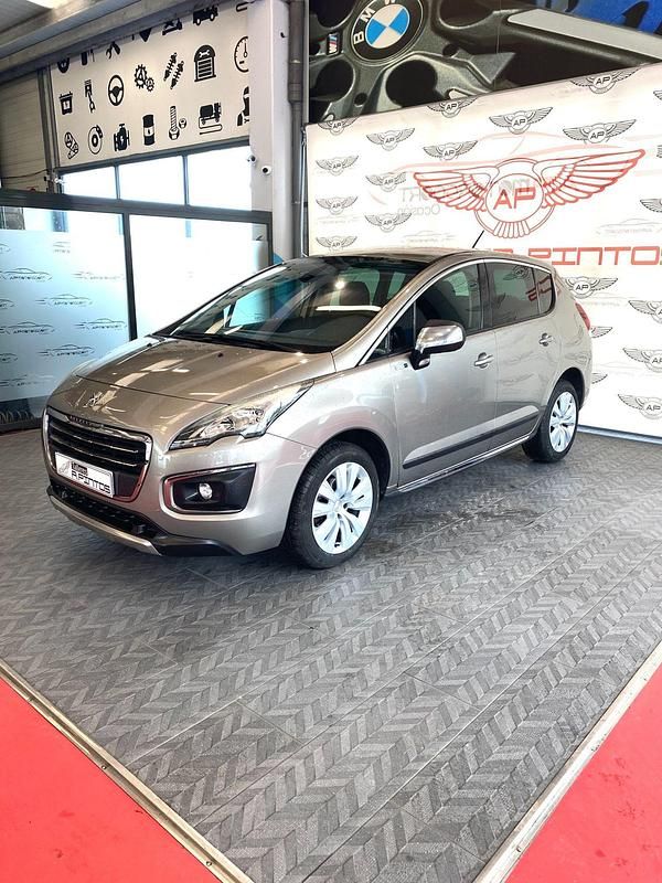 Usado Peugeot 3008 Allure 121 CV (88 kW) 2016 Beige Berlina