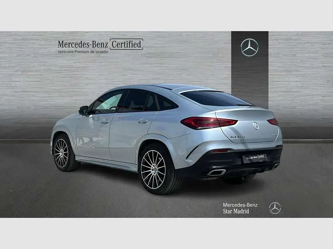 Usado Mercedes GLE300 269 CV (197 kW) 2023 Plateado SUV