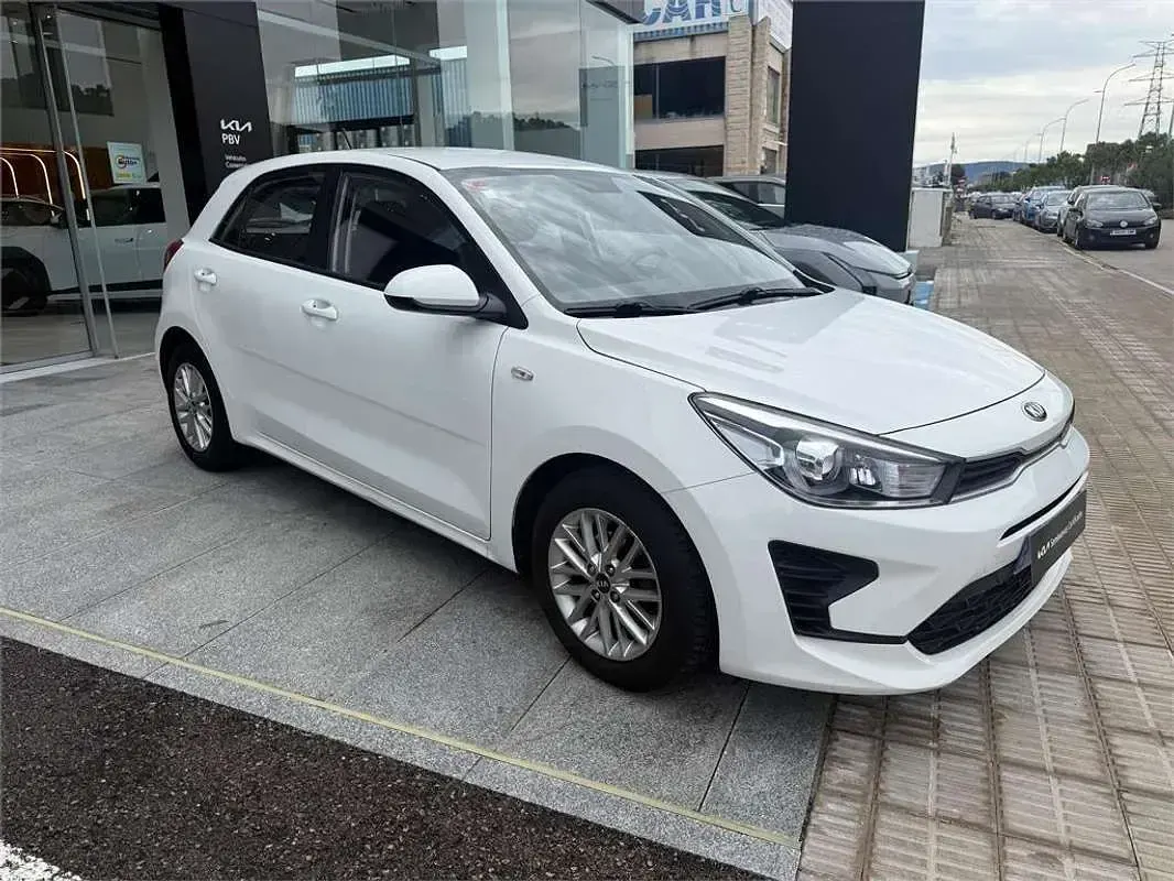 Usado Kia Rio 84 CV (61 kW) 2021 Utilitario