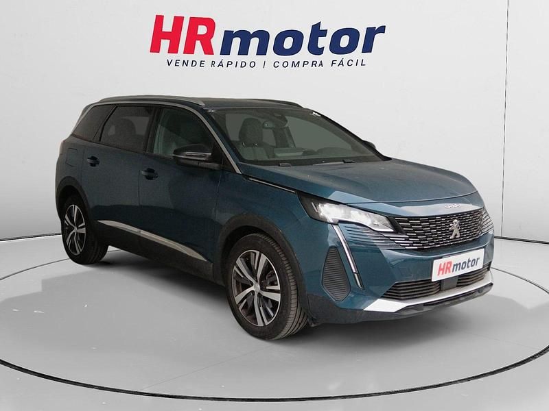 Usado Peugeot 5008 Allure 132 CV (97 kW) 2024 Verde SUV