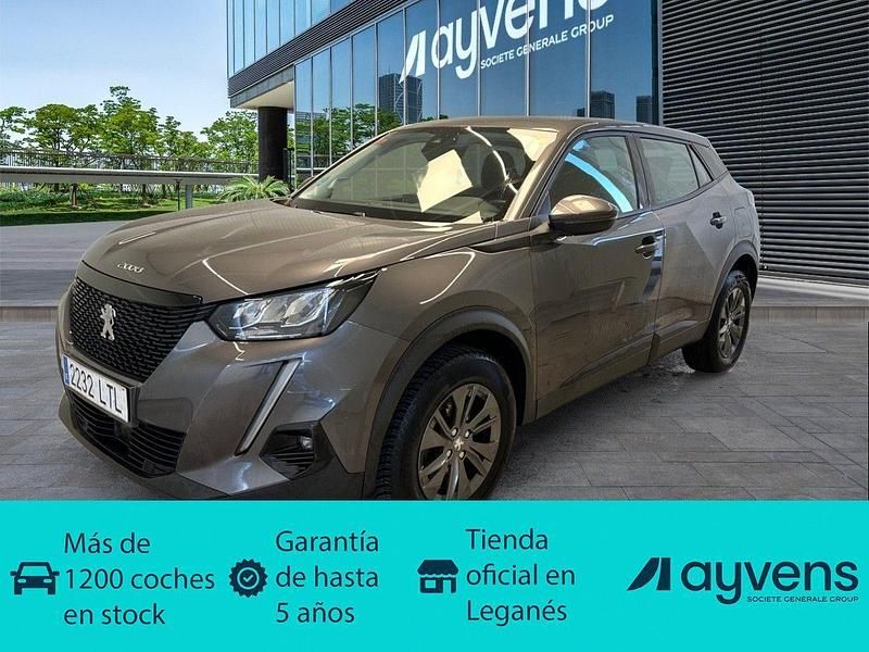 Usado Peugeot 2008 Active 110 CV (80 kW) 2021 Gris SUV