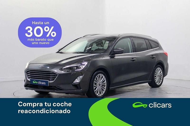Usado Ford Focus Titanium 125 CV (91 kW) 2019 Gris Familiar