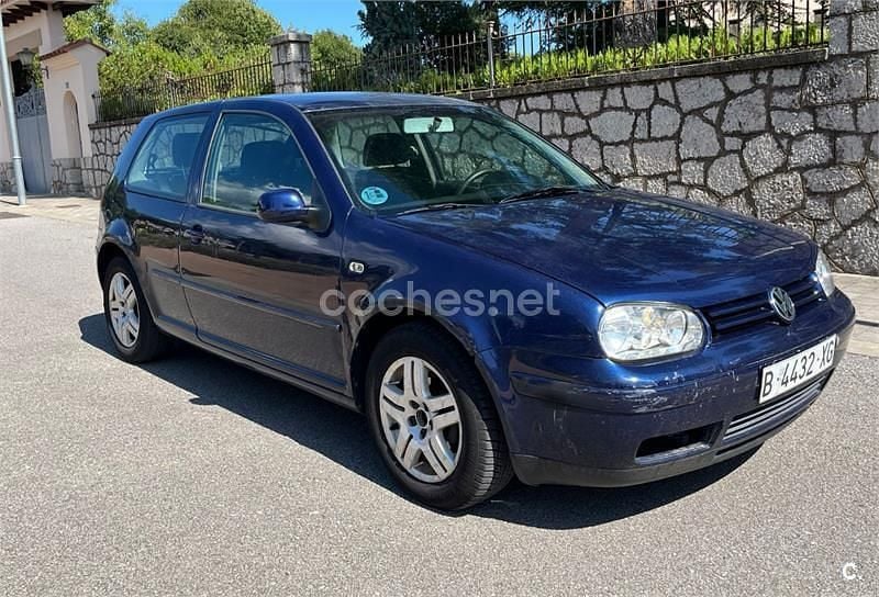 Azul Usado 2000 VW Golf IV Conceptline Berlina | 1850 € (Precio justo) - Imagen 1/4