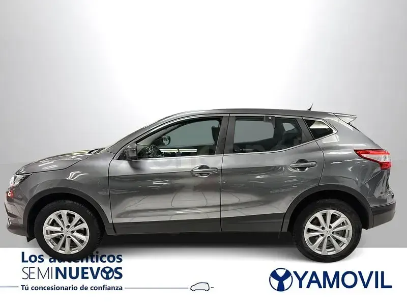Usado Nissan Qashqai Acenta 110 CV (80 kW) 2015 Gris / plata SUV