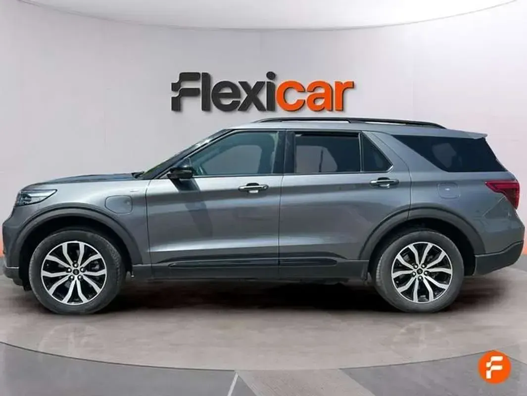 Usado Ford Explorer ST-Line 457 CV (336 kW) 2022 Gris SUV