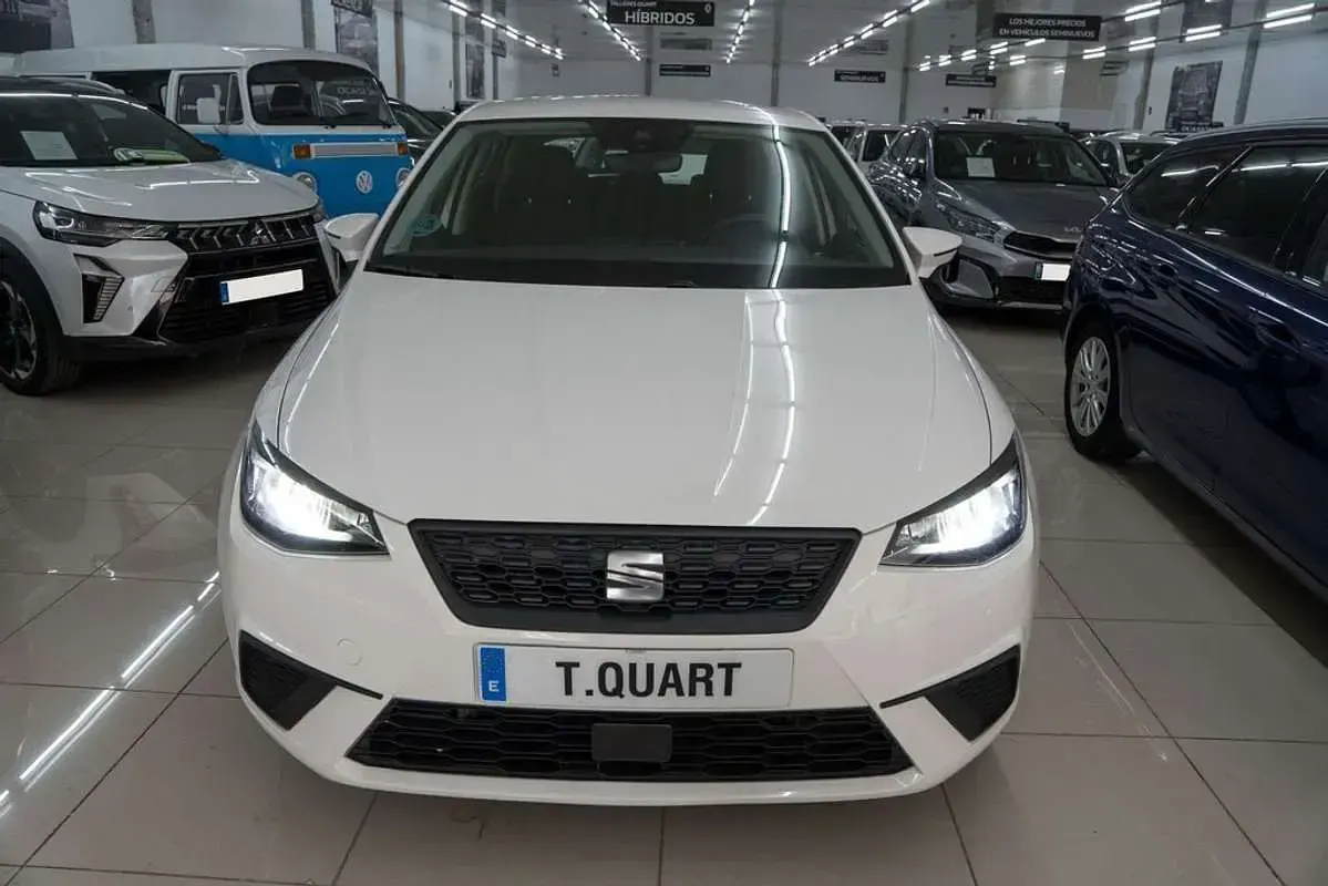 Usado Seat Ibiza Reference 80 CV (58 kW) 2024 Blanco Utilitario