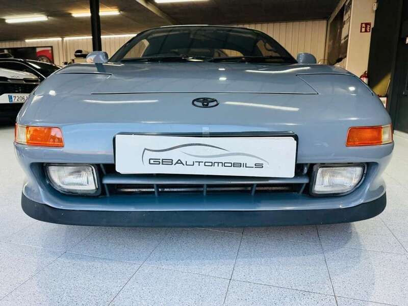 Usado Toyota MR2 226 CV (166 kW) 1992 Gris Coupe