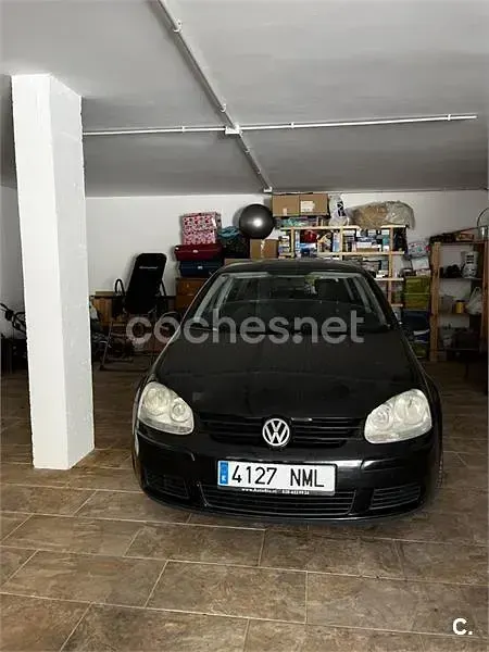 Usado VW Golf VI 105 CV (77 kW) 2008 Negro Utilitario