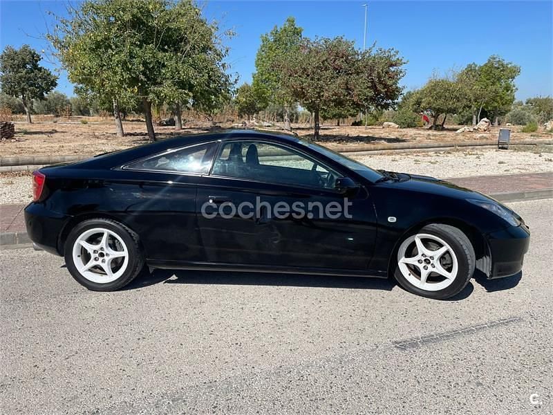 Negro Usado 2005 Toyota Celica Coupe | 9000 € - Imagen 1/4