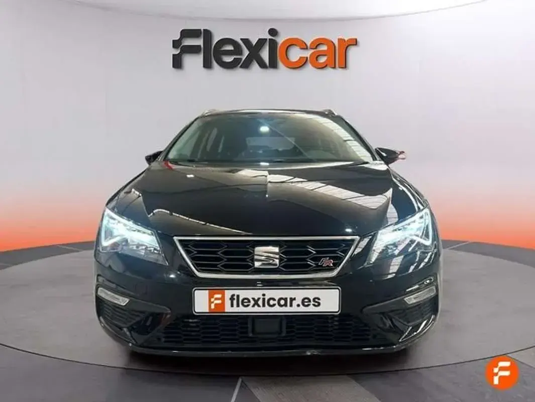 Usado Seat Leon ST FR 150 CV (110 kW) 2019 Negro Familiar